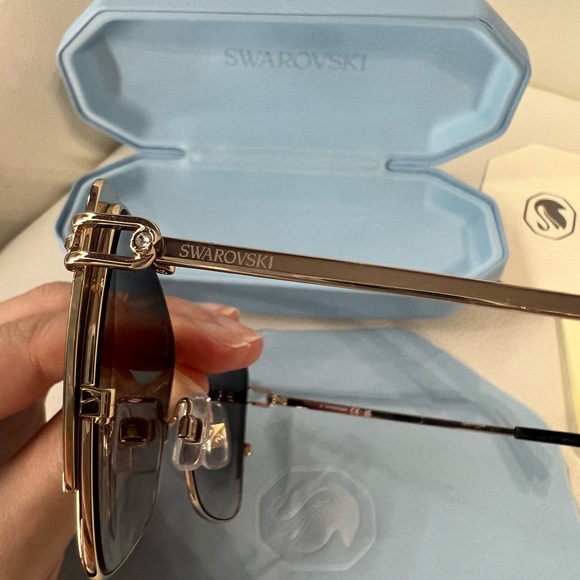 Swarovski Sunglasses - Picture 6 of 6